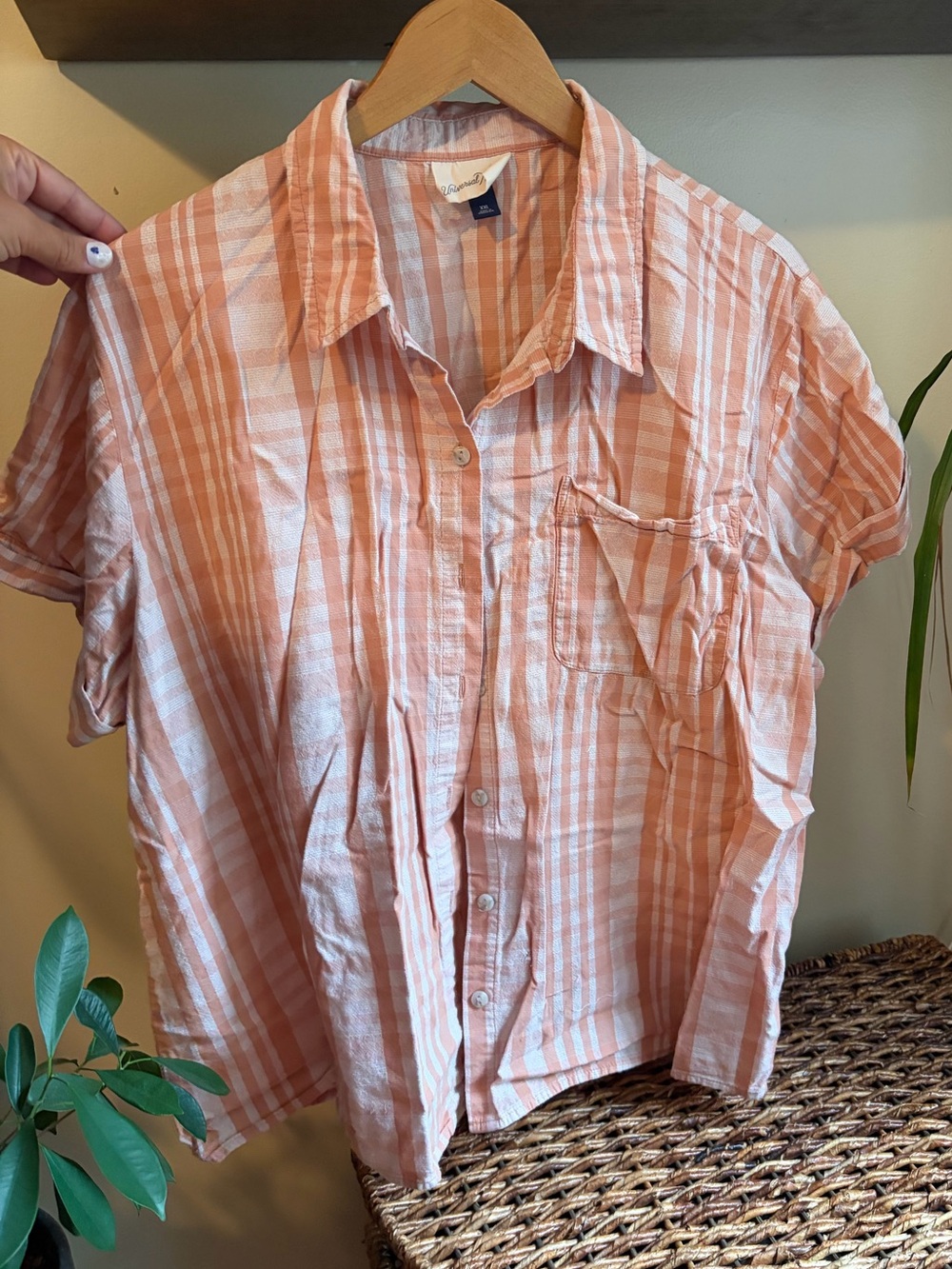 Universal Thread Coral Rose Patterned Button Down